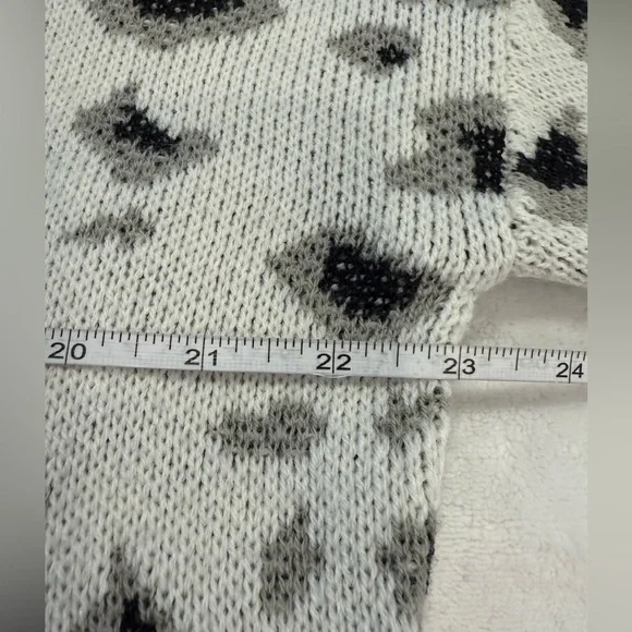 Cloud Chaser leopard print boho sweater cream black gray fringe frayed hems Med - Picture 6 of 10
